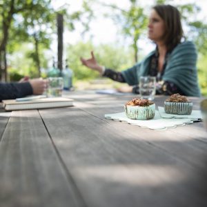 Désirée Rombouts _ AUROM coaching en advies @ La Sirel 1op1 sessie - tuin Talentspel _01
